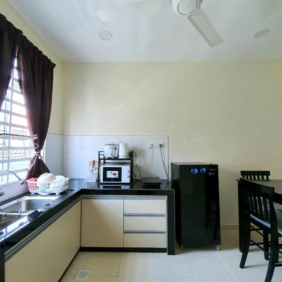 Homestay By Naf Kuantan Exterior photo